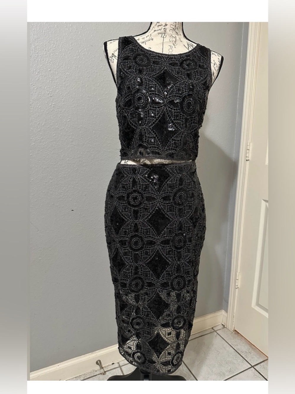 Express Black Beaded 2 piece set, night out, y2k brand new ✨ sequins grey shine - Picture 3 of 6